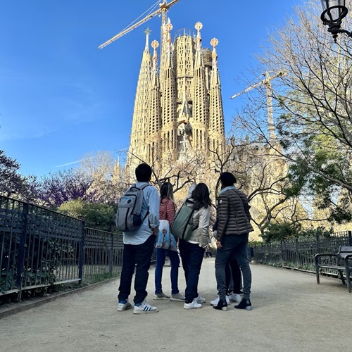 Gratis de Sagrada Familia bekijken